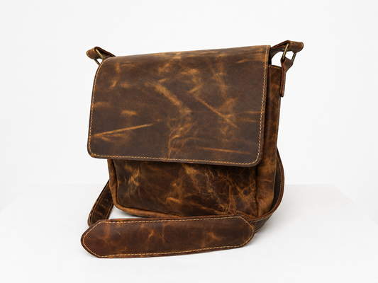 Bolso Messenger de Piel Heritage – Diseño Vintage, Elegancia y Funcionalidad